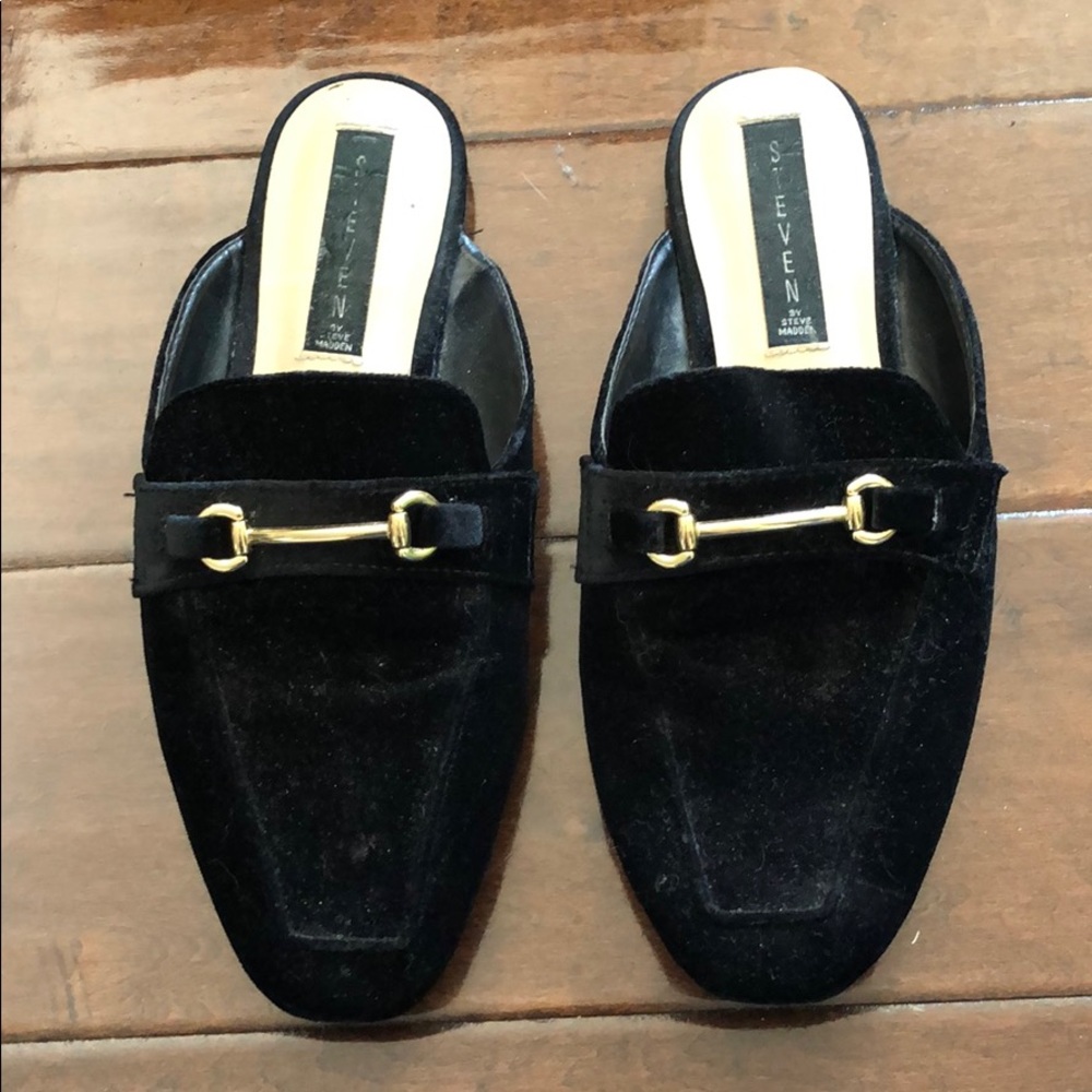 Backless loafers